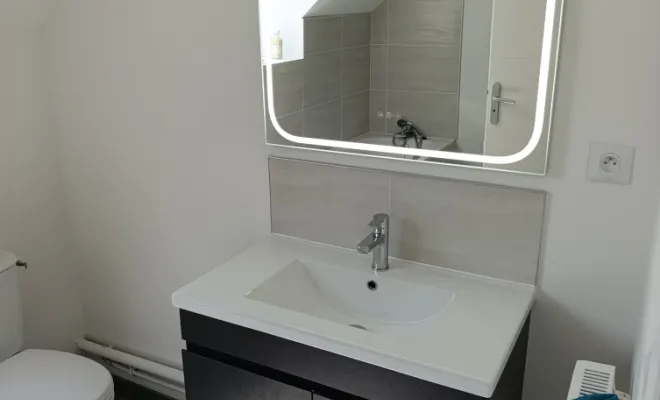 2 Salle de bain à Genech , Orchies, M.D Finitions