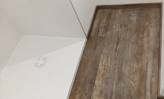 Pose de sol clipsable PVC "QUICKSTEP" avec sous-couche intégré à FENAIN, Orchies, M.D Finitions